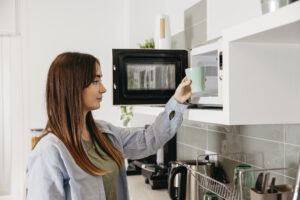 how to use whirlpool microwave​​